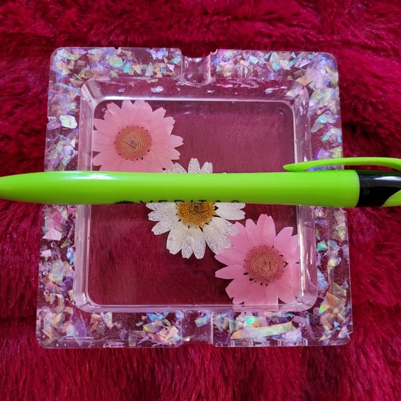 Handcrafted Flowers Candy Dish Ashtray Resin Art Stars Glitter - Picture 4 of 13